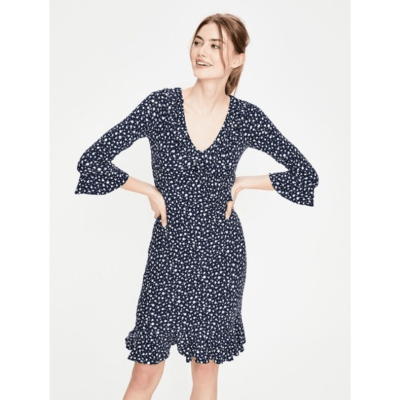 Boden Dresses & Skirts - Boden Michaela Knit Jersey Dress Size 6 Daisy Floral Print Ruffles V-neck Casual